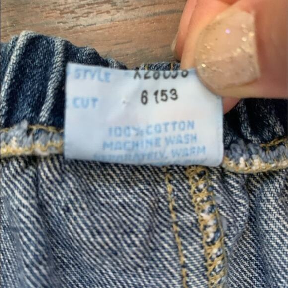 **Host Pick**Guess Vintage Ultra High Waist Mom Jeans with Tapestry Pockets - Picture 5 of 15